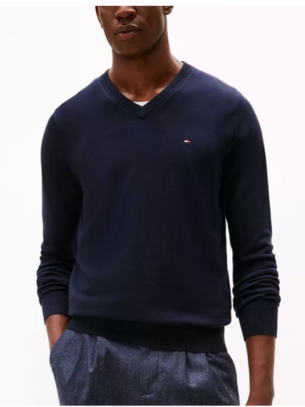 Tommy Hilfiger Men's Classic Solid Logo V-Neck Sweater Navy Blue Size XL NWT